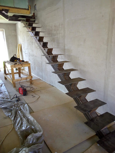 Металлическая Лестница на монокосоуре в Химках