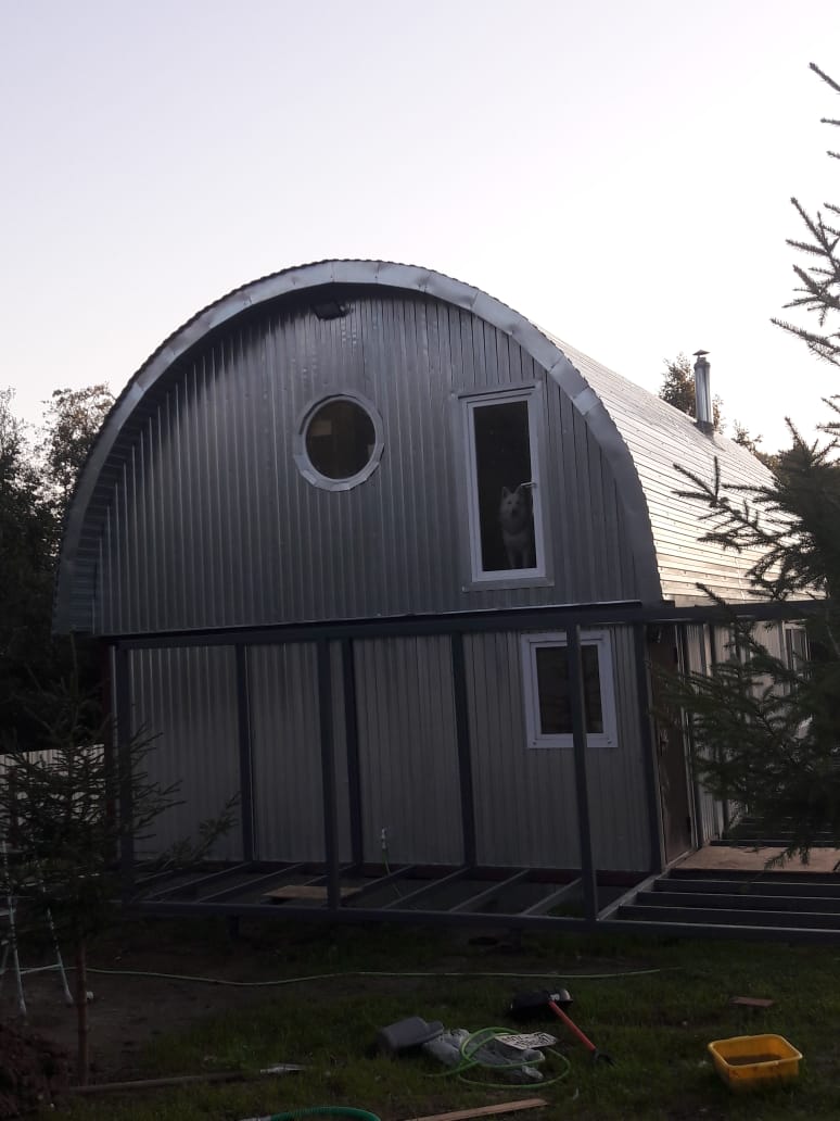 крыша дома из ферм для ангара